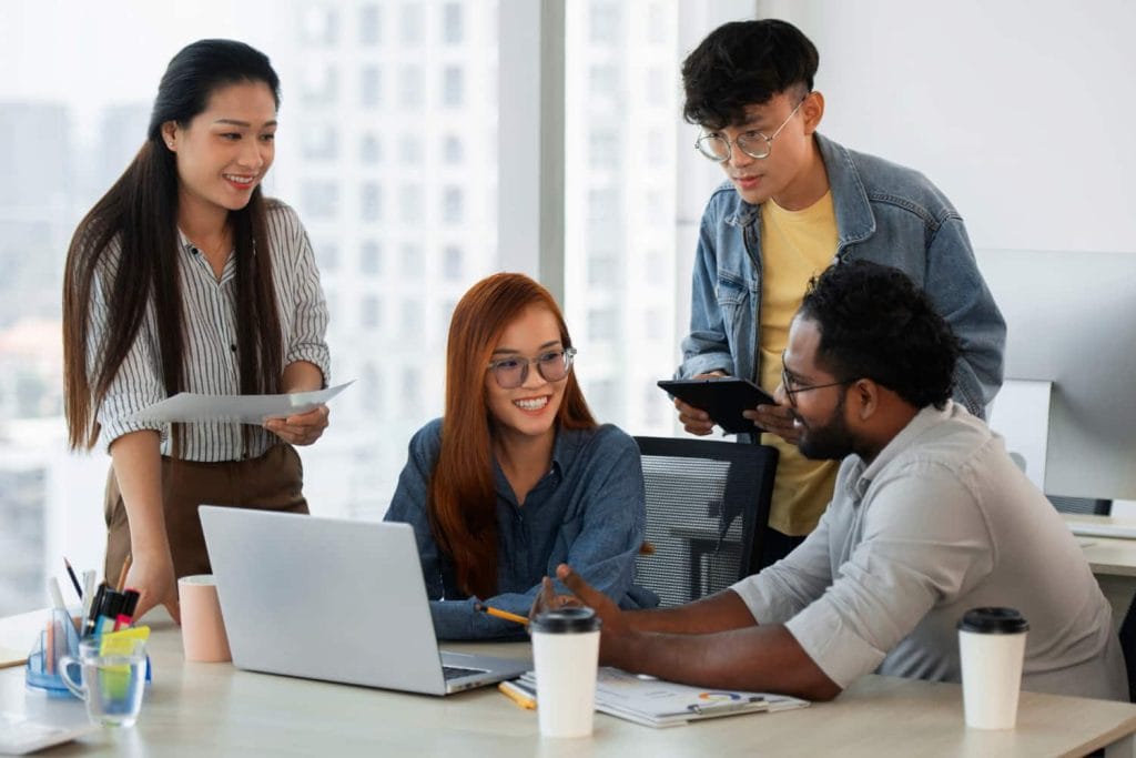 Strategi Hybrid Cloud Management